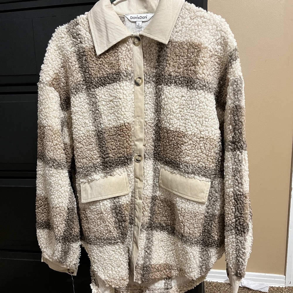 Cream plaid Sherpa button up soft jacket